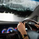 洗車中の車内